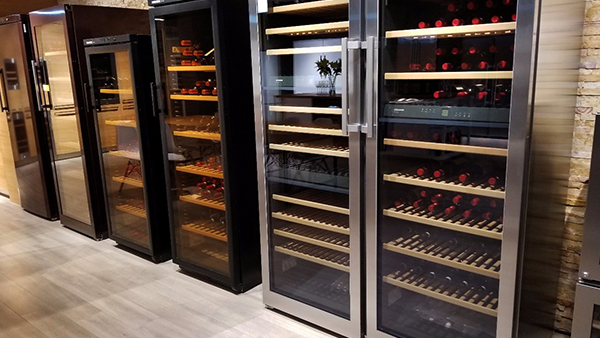 心玲不銹鋼雪茄柜定制廠家為你講解雪茄的儲存 心玲不銹鋼雪茄柜定制廠家為你講解雪茄的儲存